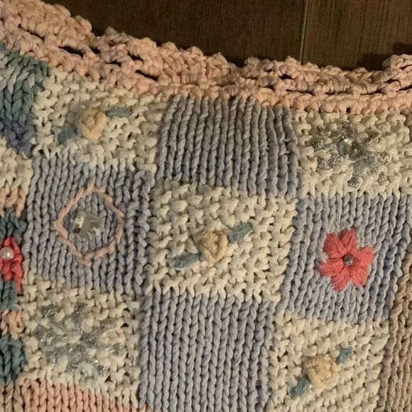 Vintage kitsch embellished sweater - Picture 9 of 9